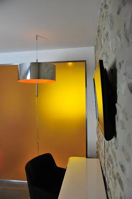 Le Jour Et La Nuit, Maison D'Hotes Vaison-la-Romaine